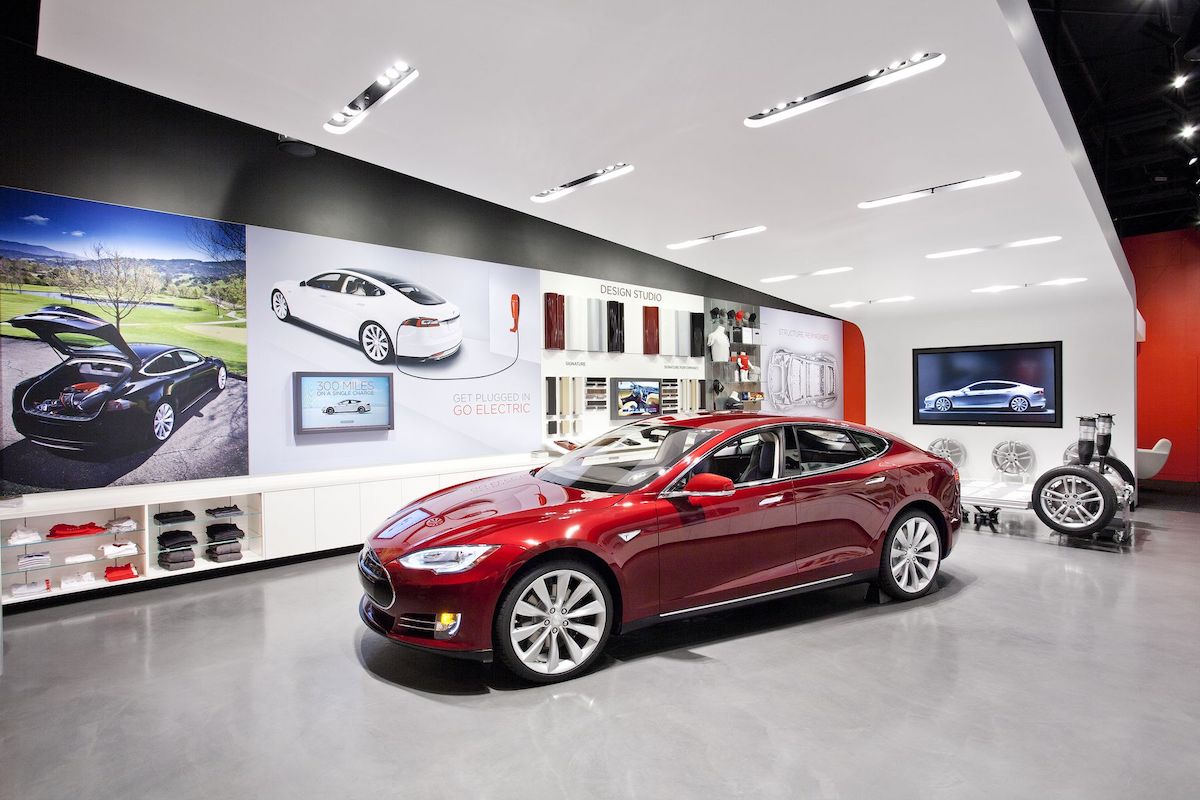 tesla-store-1 1200w
